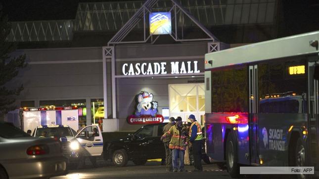 Cinco muertos por un tiroteo en un shopping de Washington
