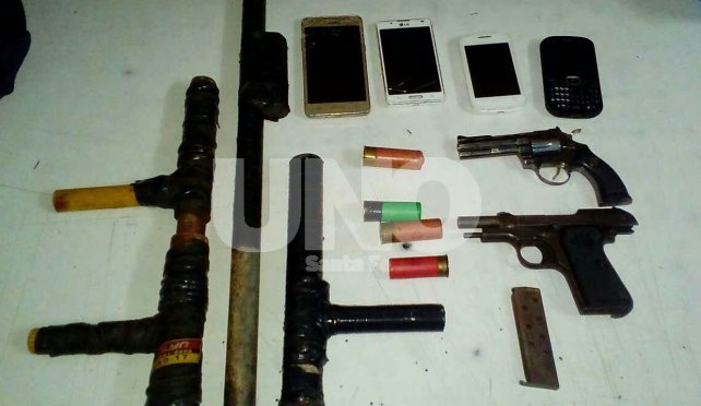 Apresaron a violentos delincuentes y les secuestraron armas