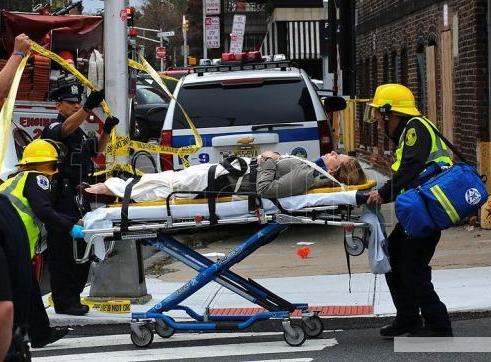 Tres muertos y 200 heridos por el choque de un tren