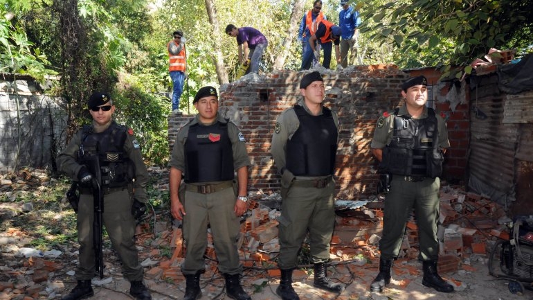 Se suman 400 gendarmes en Santa Fe y Santo Tomé