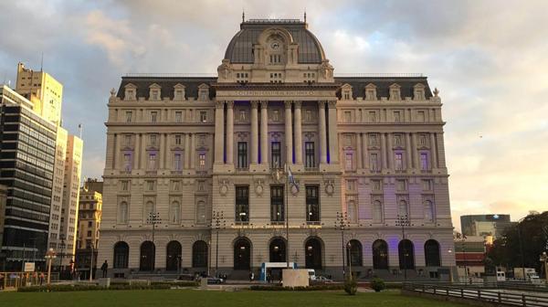 El Gobierno quiere eliminar el nombre de Néstor Kirchner de todos los lugares públicos