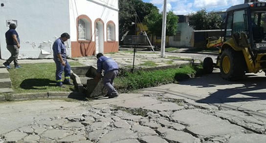 Vecinos de Vélez Sarsfield piden que se estudie el socavón