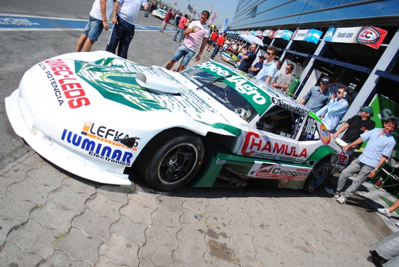 El piloto Gastón Rossi presenta el inicio de los Play Off a los medios