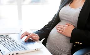 Se aprobaron modificaciones en las licencias por maternidad 