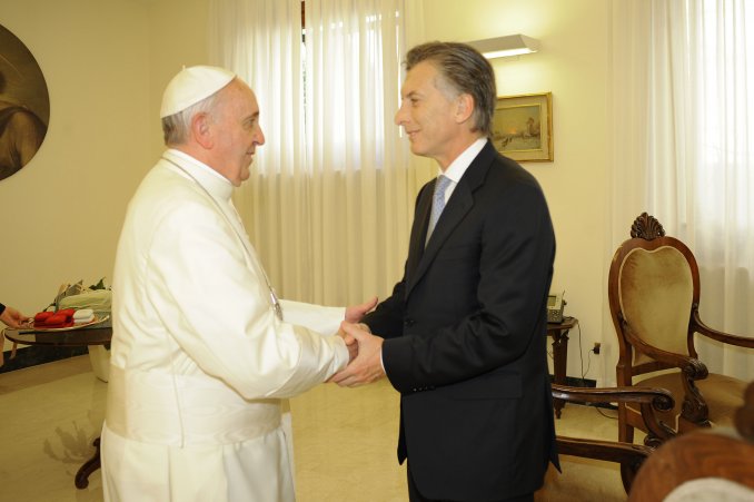 Macri se reunió con el Papa y hablaron sobre pobreza