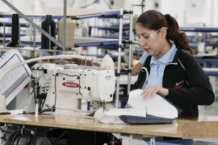 La actividad textil cayó 25%