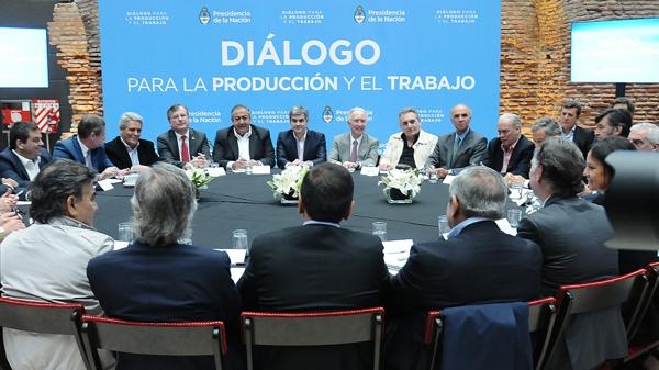 El bono de fin de año para privados tendrá un piso de 2 mil pesos