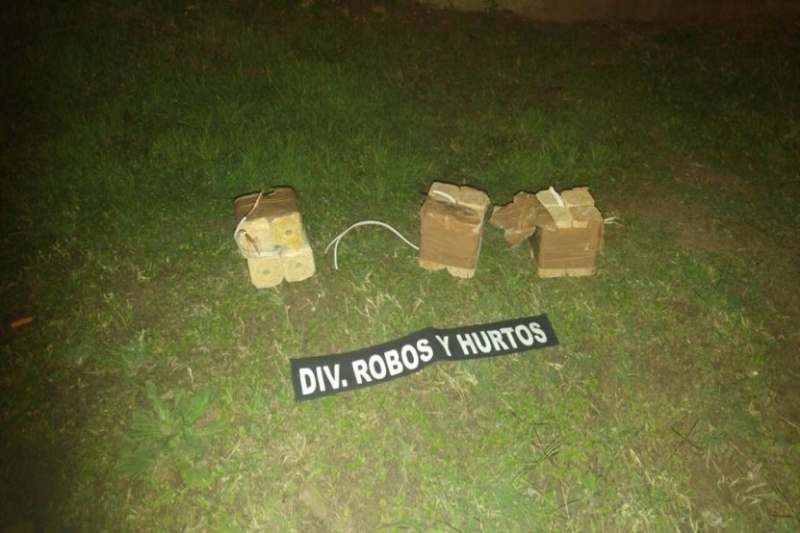 Inusual secuestro de 6 panes de Trotyl a metros del túnel