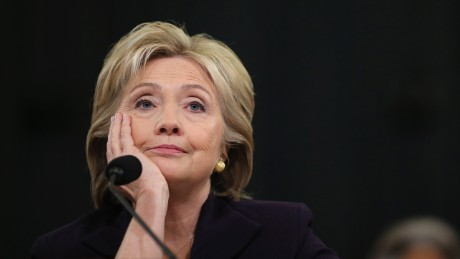 Un documento de WikilLeaks pone en aprietos a Clinton