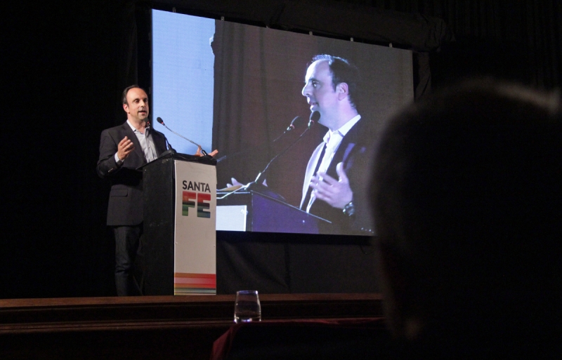 “El Acuerdo Capital es patrimonio de todos los santafesinos”