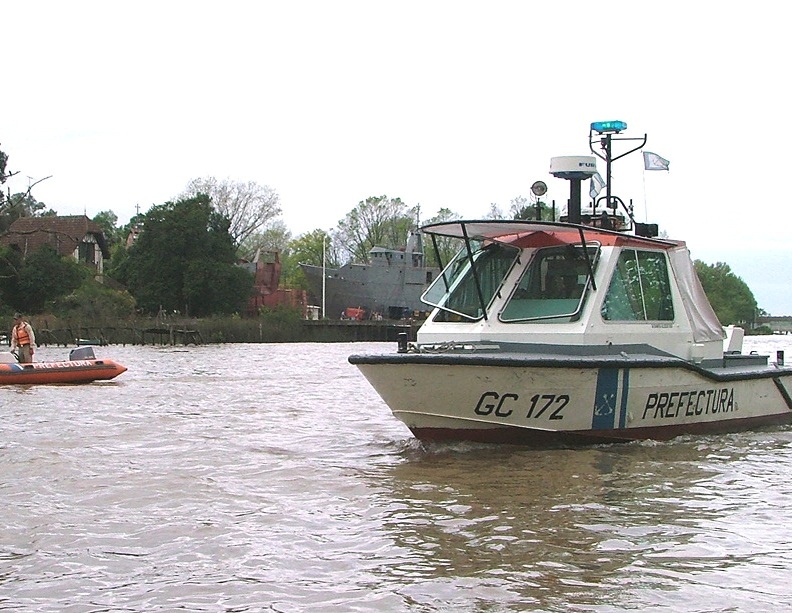 Una pareja apareció muerta en un yate en Tigre
