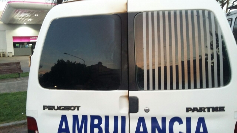 Incendiaron una ambulancia en el sur de la ciudad