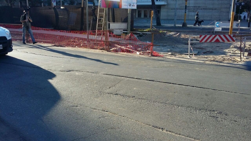 Inyectarán cemento en el área hundida
