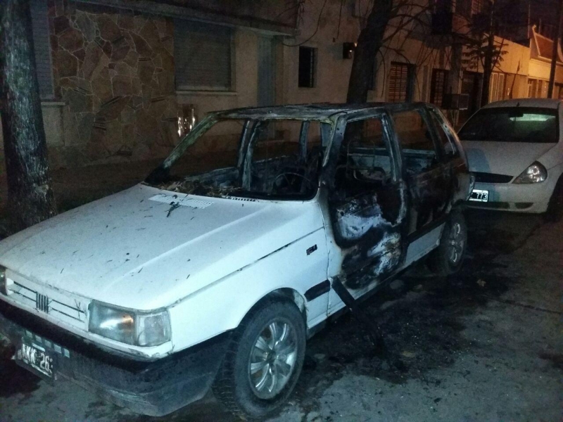 Los quemacoches volvieron al ataque