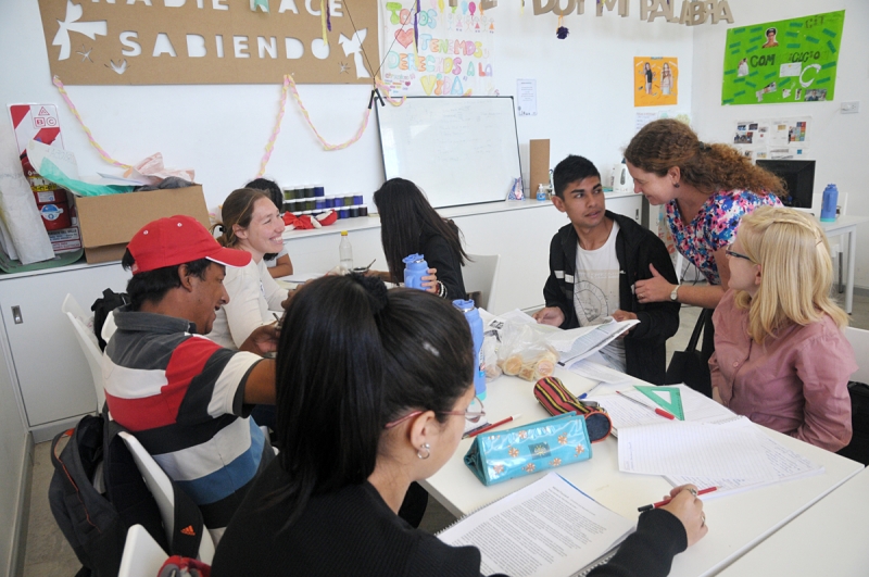 Dictan talleres de apoyo escolar