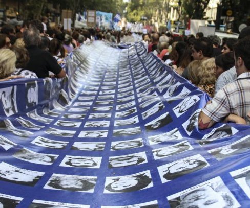 Buscan mover los feriados del 24 de marzo y el 2 de abril