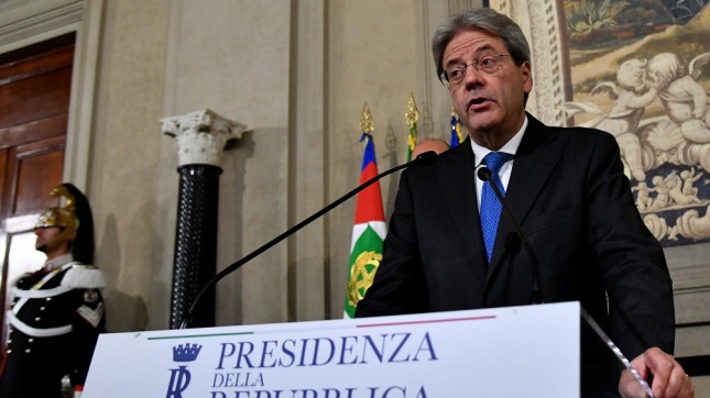 Gentiloni presentó su gabinete y juró como primer ministro
