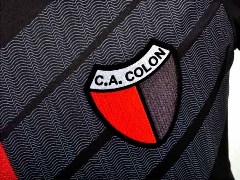 Los sabaleros caen ante puntero del campeonato