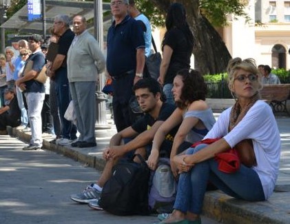 Sin servicio de colectivos, ni de transporte aéreo