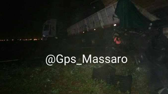 Un muerto y dos heridos en un triple choque de camiones