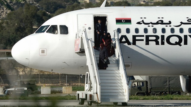Regresaron a Trípoli los pasajeros del avión secuestrado en Malta