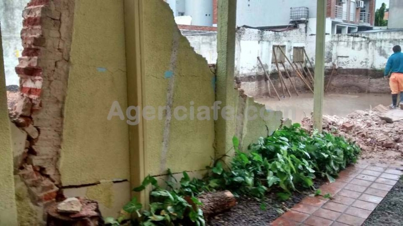 Se le cayó un pared por culpa de una construcción lindera