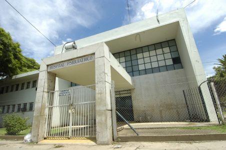 Sin luz ni agua en el Mira y López