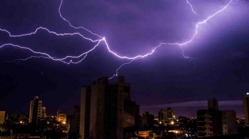 Renuevan el alerta por tormentas fuertes para Santa Fe