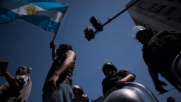 Manteros: La policía liberó avenida Pueyrredón 