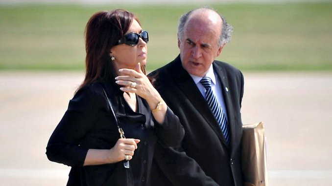 Piden investigar a CFK y Parrilli por el supuesto armado de causas 