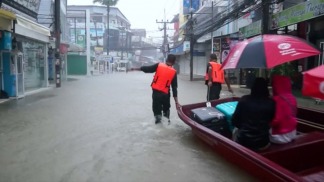 Al menos 90 muertos por las inundaciones en el sur del país