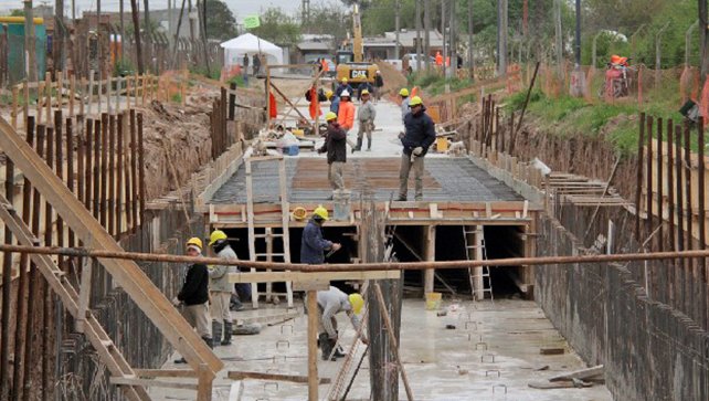 En el segundo semestre de 2016 se licitaron obras públicas por casi $28.900 millones mensuales