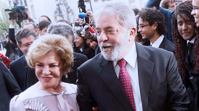 El estado de salud de la esposa de Lula es 