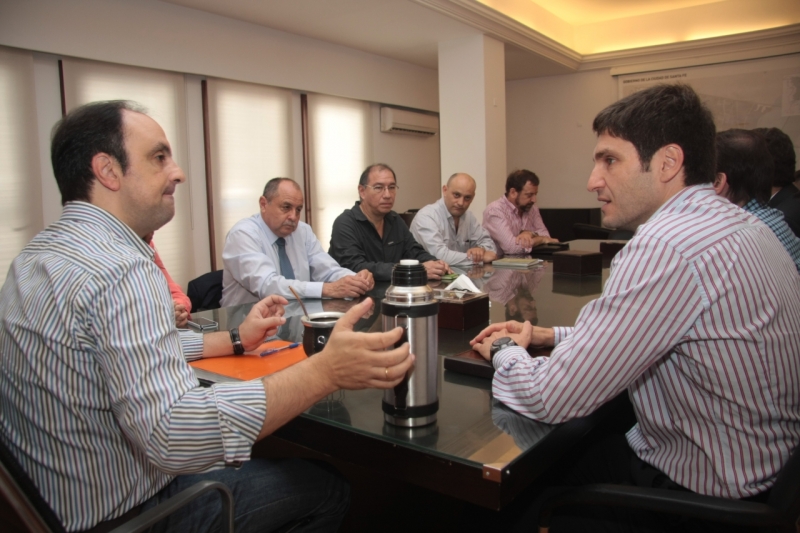 Reunión para evaluar la instalación de cámaras