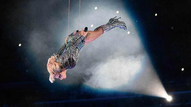 Lady Gaga hizo delirar a los fans del Super Bowl