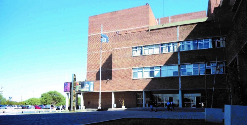 Los científicos santafesinos resisten el recorte