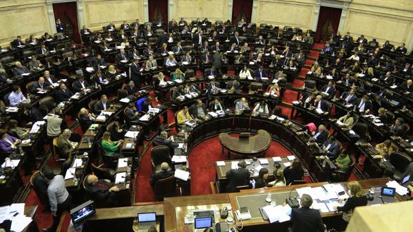 Sesiona la Cámara de Diputados para tratar cambios en las ART