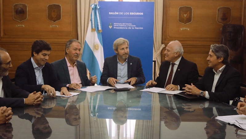 Lifschitz, Frigerio y Schiaretti firmaron un convenio para la obra de adecuación del Canal San Antonio