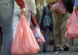 Los supermercados no entregarán más bolsas plásticas