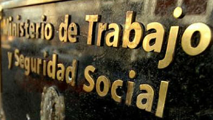 El empleo privado cerró con una leve pérdida en 2016