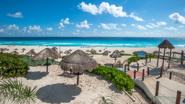 Cada vez más parejas eligen el Caribe mexicano para casarse