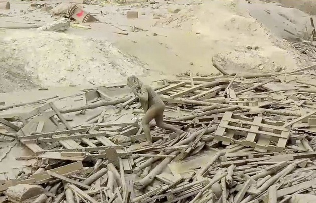 El video de la mujer que sobrevivió al alud en Perú