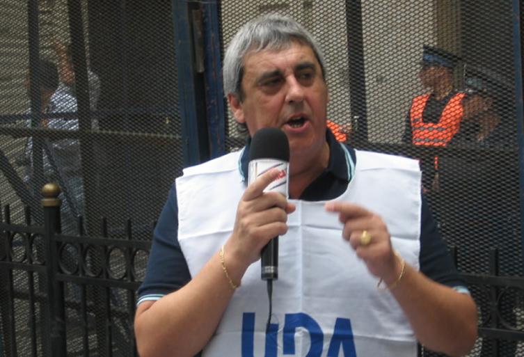 UDA y Ctera levantan los paros y este jueves vuelven a las aulas