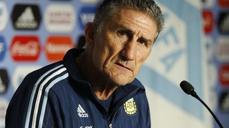 EL TENSO MOMENTO DE BAUZA EN LA CONFERENCIA