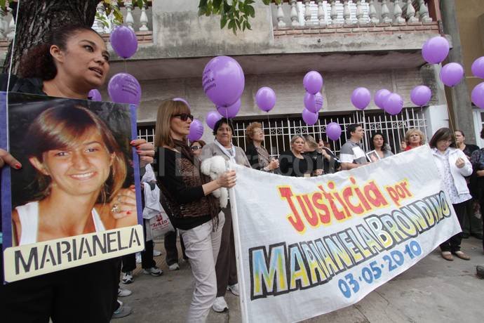 Detuvieron a una adolescente que intentó extorsionar a la madre de Marianela Brondino