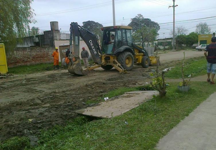 En Alto Verde habilitan pavimento de calle Demetrio Gómez