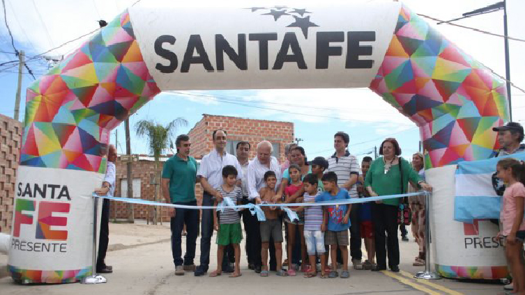 Liftchitz  inauguró obras en Alto Verde