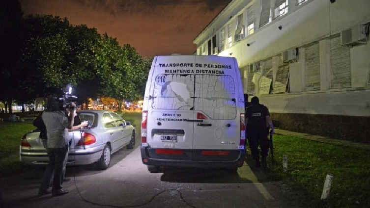 Habrían identificado el vehículo que atacó al Servicio Penitenciario