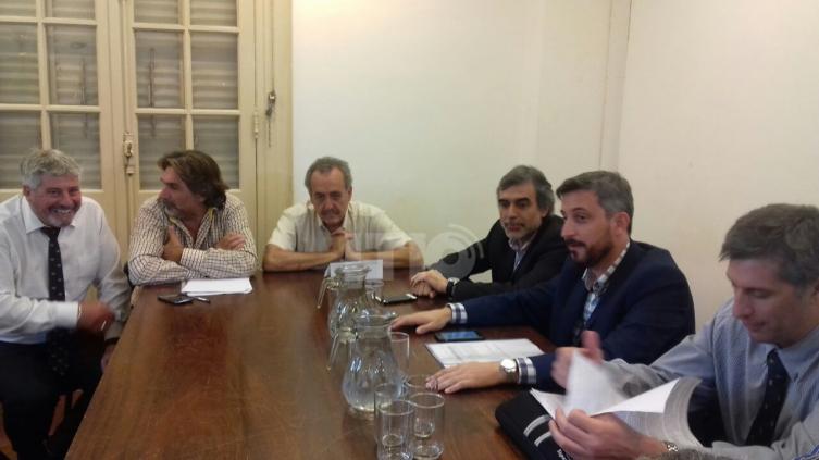 AMRA aceptó la propuesta paritaria del gobierno