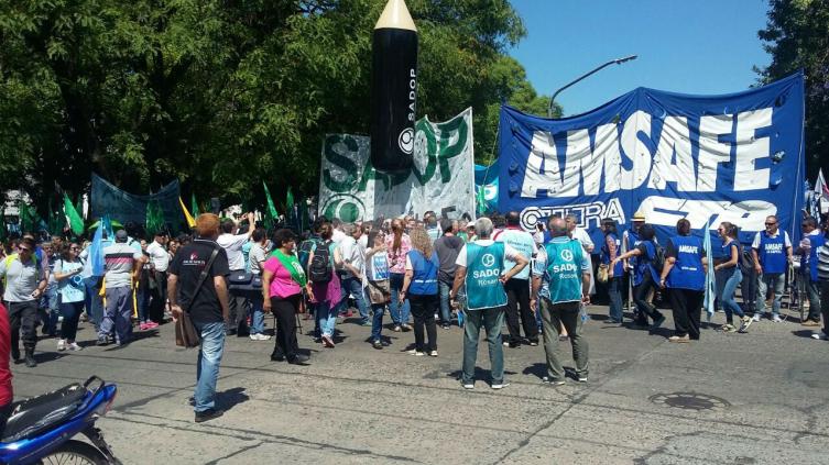 Docentes resolvieron un paro por 48 horas